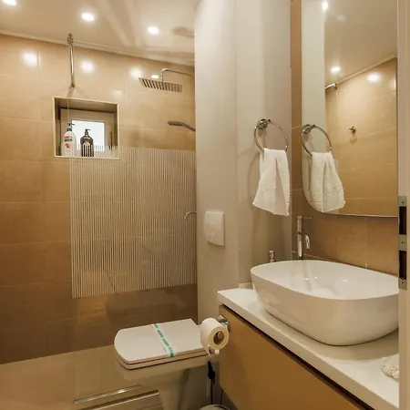 Downtown Breeze 康斯坦察