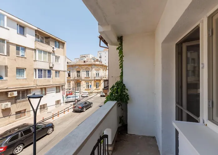 Downtown Breeze Apartment Constanta